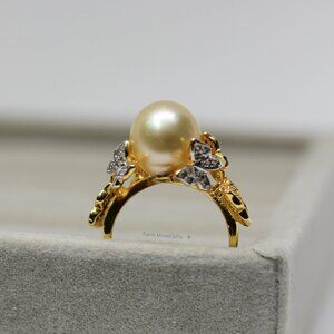 Elegant South Sea Pearl Ring with Butterfly Design